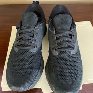 Women Nike running shoes